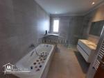 Triplex s+3 avec jardin et chambre de service à la marsa MDL0446