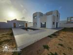 A vendre villa avec piscine s+4 à Midoun Djerba