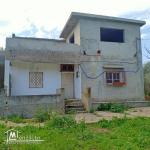 Villa en terrain de un hectare et 680m²