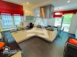 Location d'un duplex meublé avec jardin à Gammarth