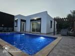 A louer superbe villa avec piscine proche de la mer à Djerba Midoun