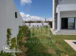 Villa S+4 toute neuve avec jardin et piscine à Hammamet Sud