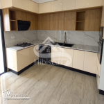 Une superbe villa S+4, dotée d'un petit jardin et d'une piscine privée, située à Hamma...