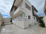 À vendre Villa en R1 de 530m² sur un terrain 260m² à Beni Khiar Nabeul.