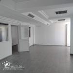 Super bureau 760 m² à Alain savary