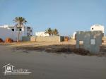 un terrain de 549 m²  situé à Midoun en face résidence tanit