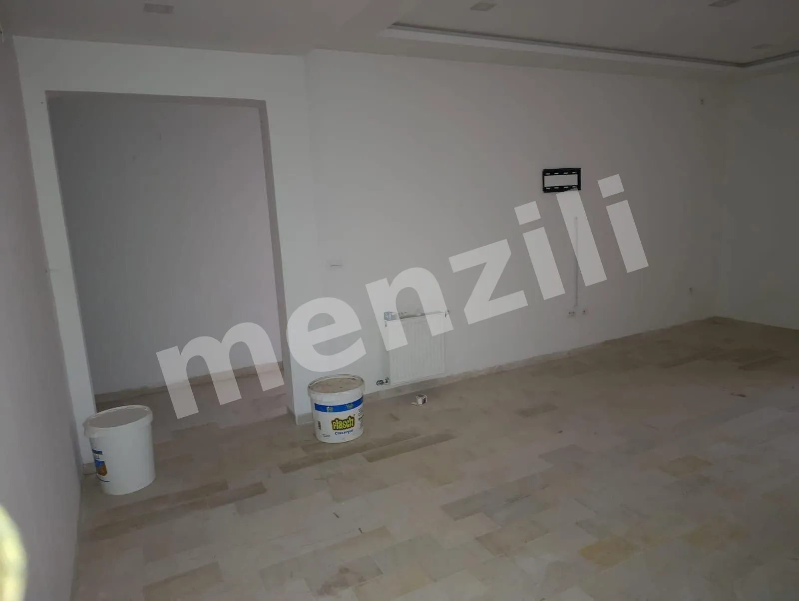 À louer – Appartement S+3 au 2ᵉ étage avec parking
