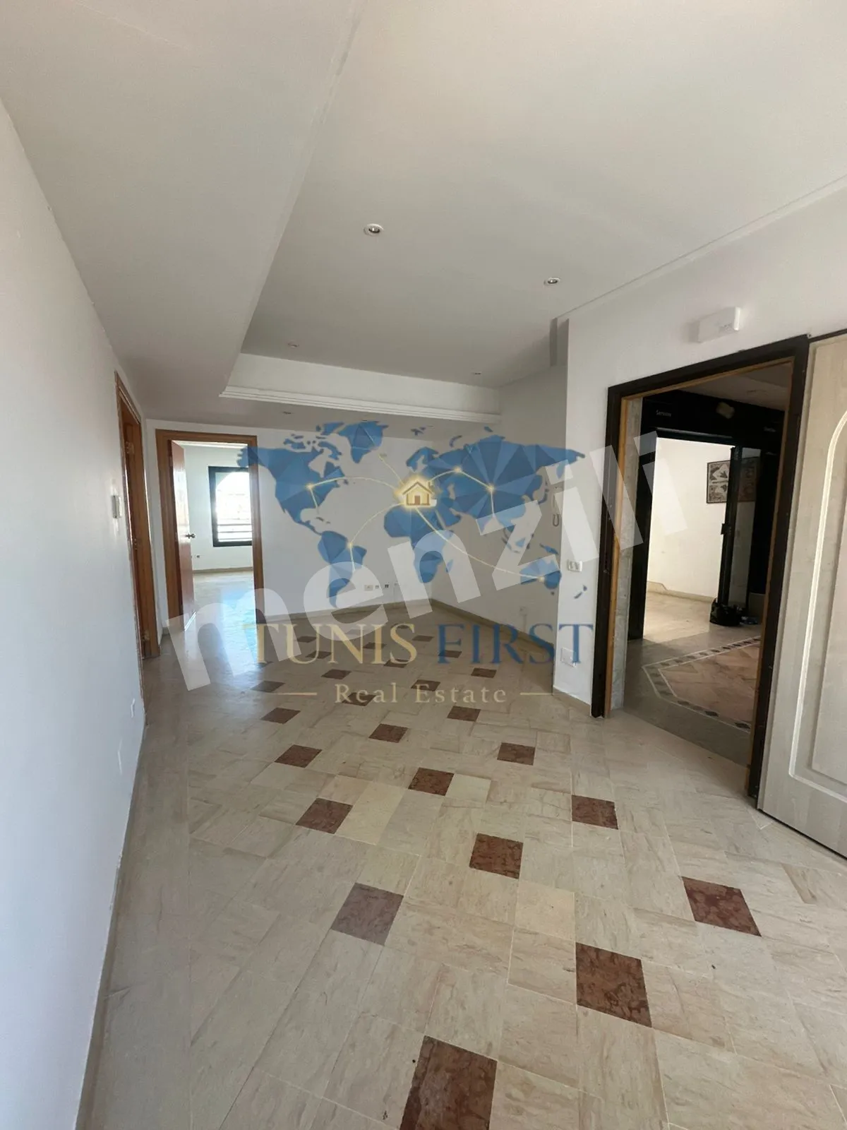 A Louer Bureau de 117 m² aux Berges du Lac 1