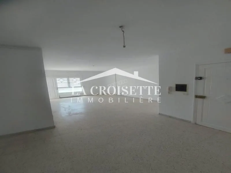 Appartement S+4 à Ain Zaghouan Nord MAL2390