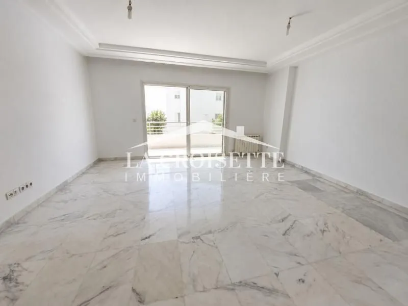 Appartement S+3 avec chambre de service au Lac2 MAL1136