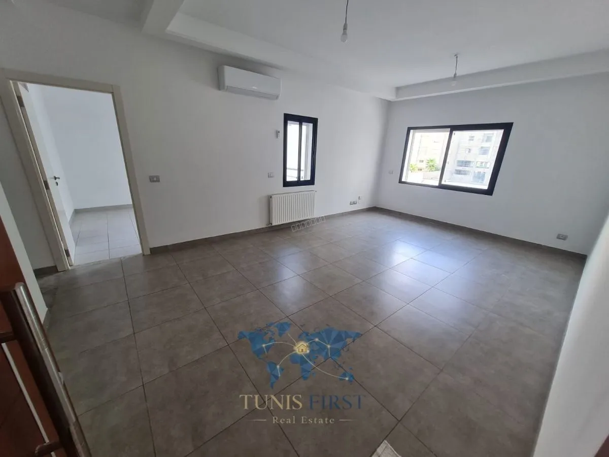 A Vendre Appartement S+4 aux Jardins de Carthage