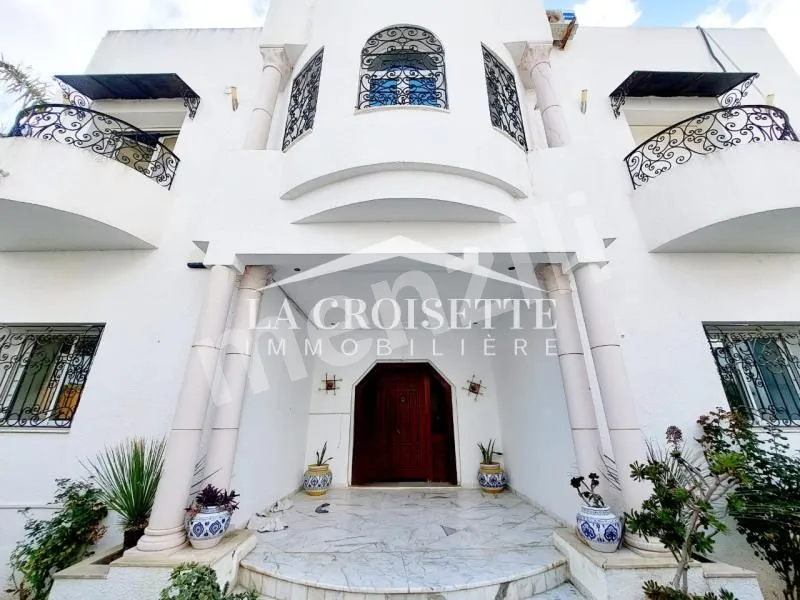 Villa S+5 meublée aux Jardins de Carthage ZVL0049