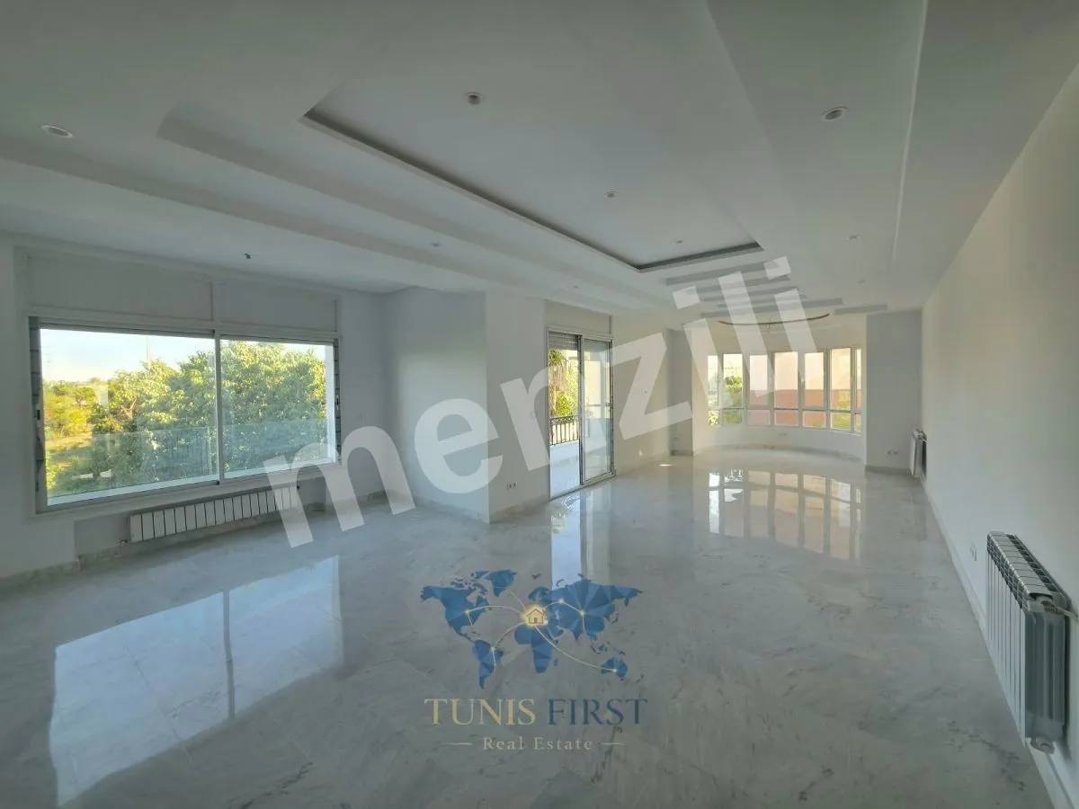 A louer Appartement S+3 Vide aux Jardins de Carthage