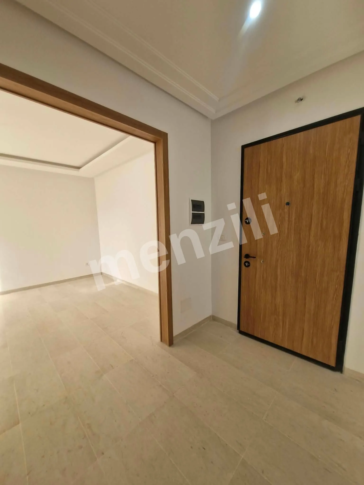 À louer – Appartement S+2 neuf, jamais habité | Résidence ESSARAYA 3, Borj Louzir – Ariana