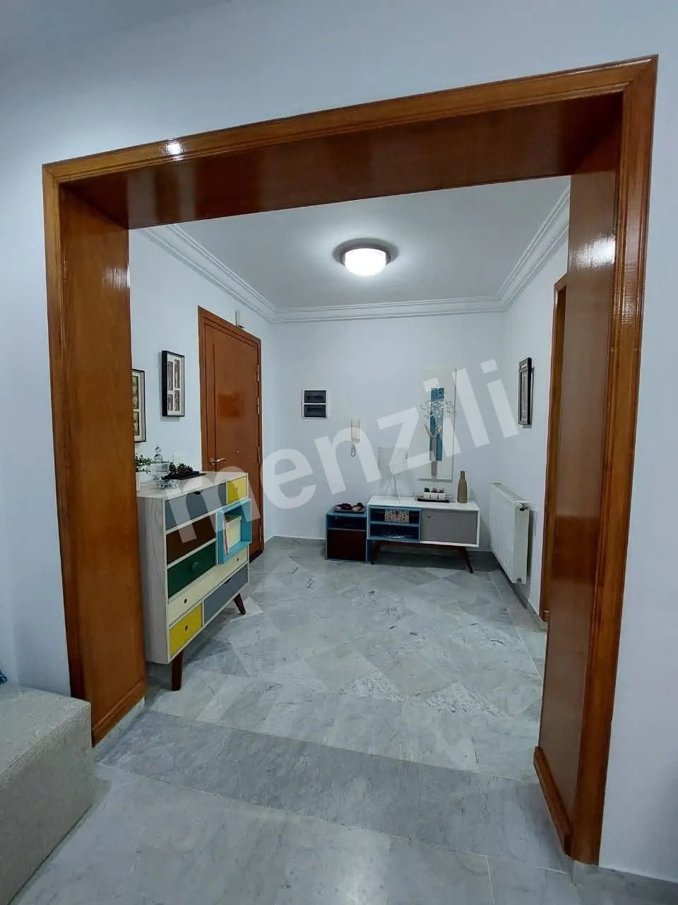 Appartement S+4 à vendre à Ezzahra au 2ᵉ étage